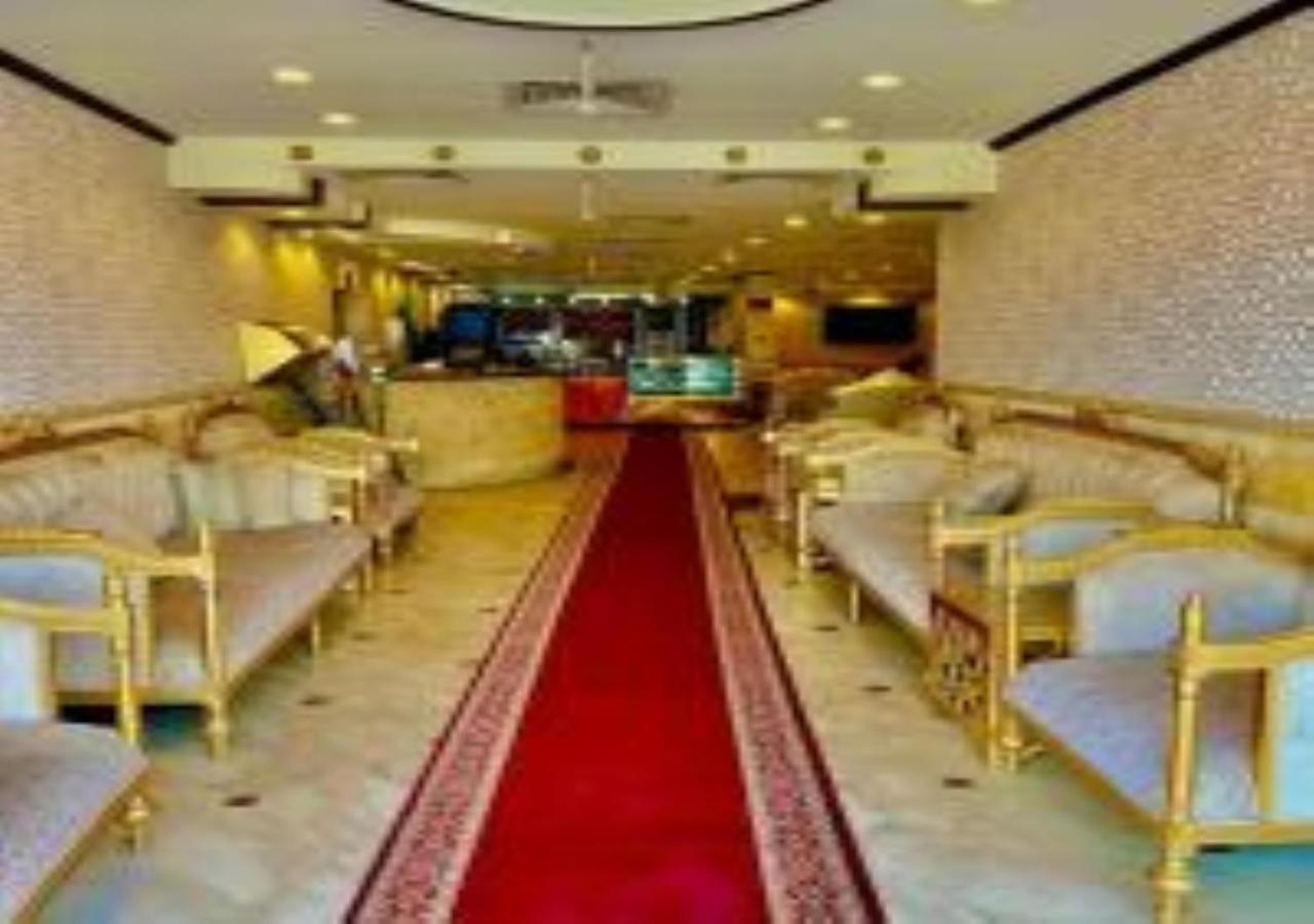 النباريس الذهبية Al Nabarees Al Zahabya Aparthotel Jeddah Exterior photo